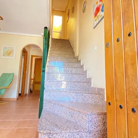 Casita Amarilla *